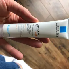 La Roche-Posay Effaclar Duo+ krem zwalczający niedoskonałości – skuteczność i skład