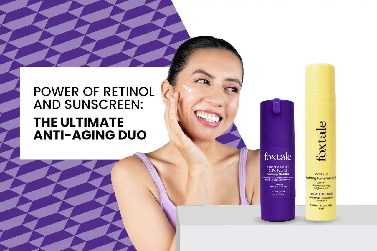 Uśmiechnięta kobieta z kroplami serum na policzku, obok produkty Foxtale. Retinol i SPF to duet, który redukuje zmarszczki.