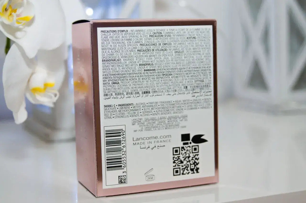Jak sprawdzić czy perfumy są oryginalne? Na opakowaniu znajdziesz skład i kod kreskowy.